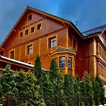 4 I 45 W Willi Jozefina Appartement