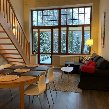 4 I 45 W Willi Jozefina Apartment *