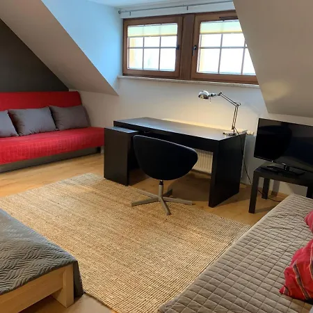 Apartment 4 I 45 W Willi Jozefina