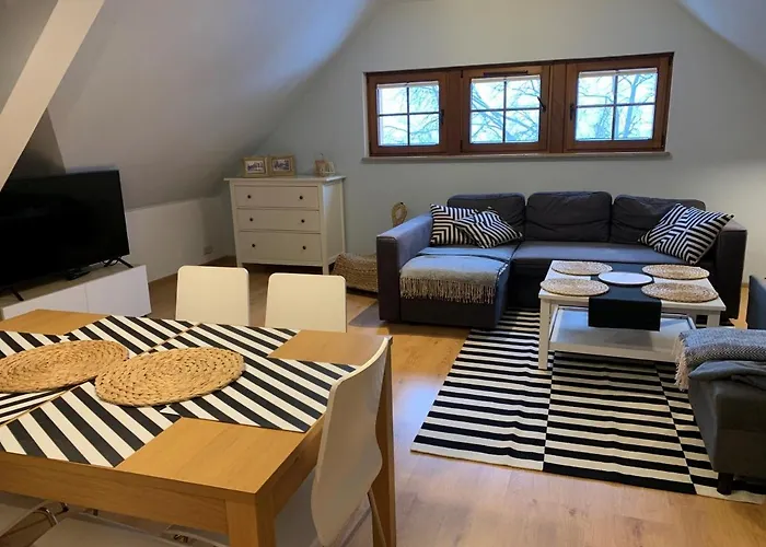 4 I 45 W Willi Józefina Apartamento