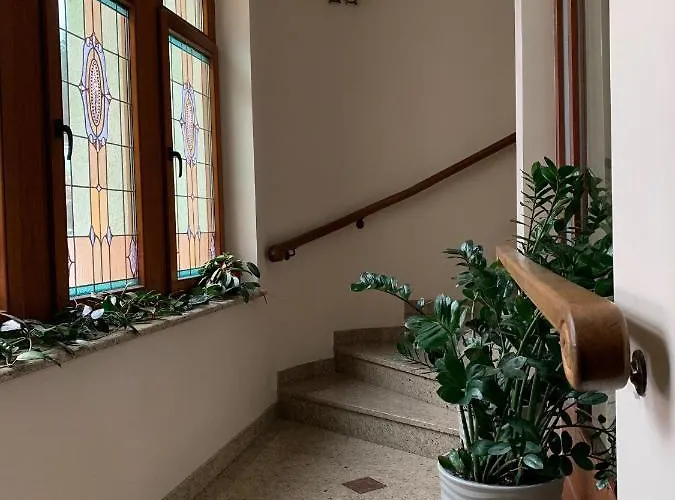 4 I 45 W Willi Józefina Apartamento